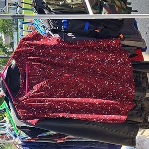 41 Hawthorn floral short sleeved top